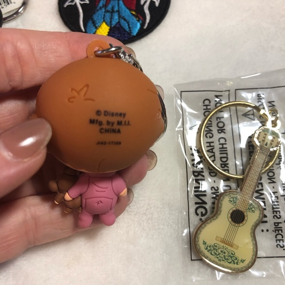 Disney keychains, patches, and Disney trading collectible pins bundle - Picture 4 of 11